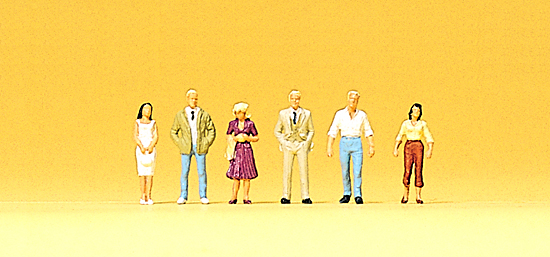 Passers-by<br /><a href='images/pictures/Preiser/75007.jpg' target='_blank'>Full size image</a>